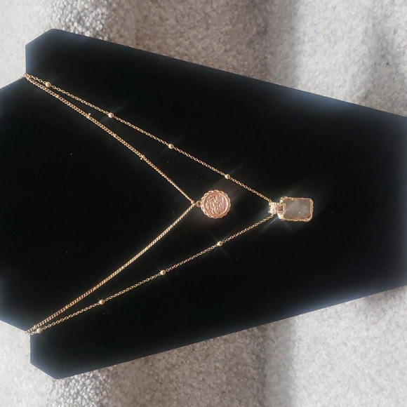 boutique Jewelry - Unbranded layered necklace